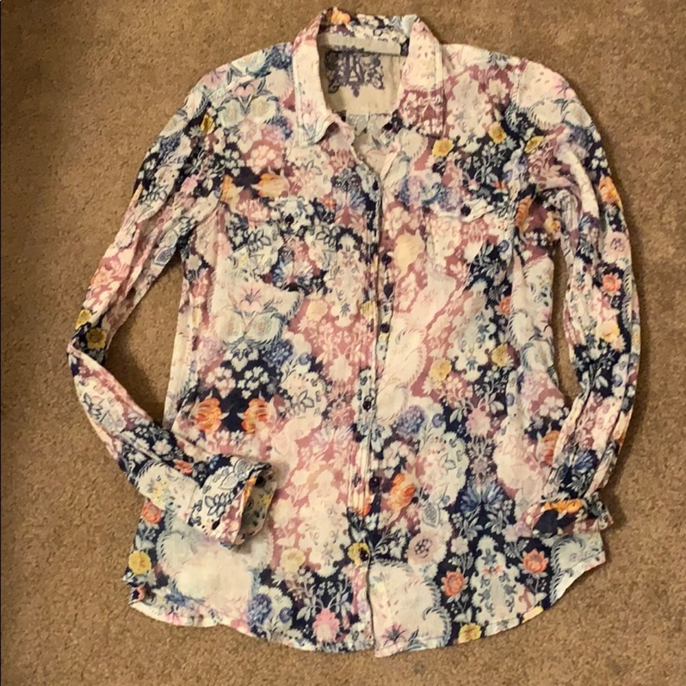 Beautiful J.A.K. Button-down Floral Blouse